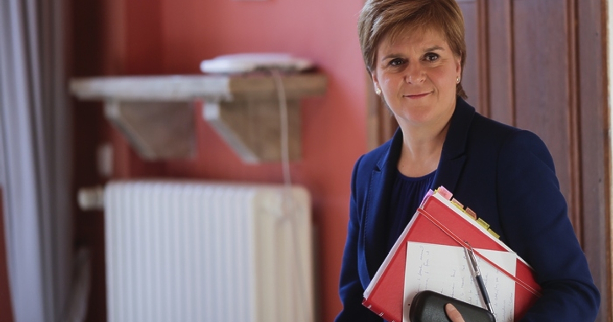 Никола Стърджън се очаква по-късно днес да подаде оставка като