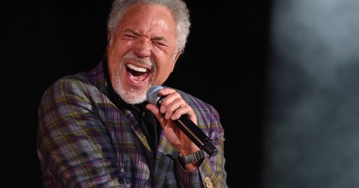 Том Джоунс ще има концерт на 19 юни в зала 1