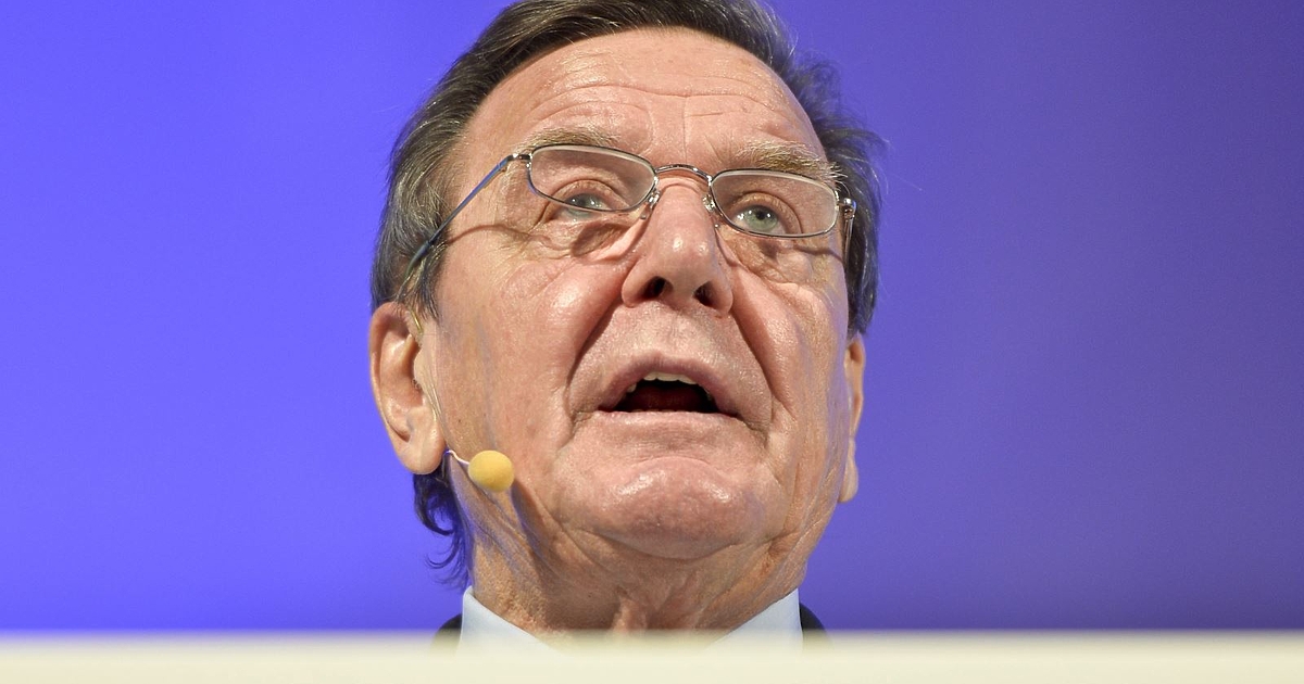 Бившият германски канцлер Герхард Шрьодер няма да бъде изключен от