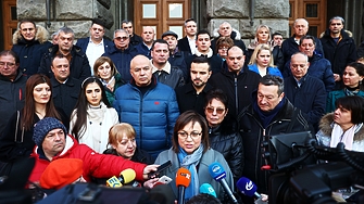 Решението на Министерския съвет България да изпрати военнослужещи в общоевропейската мисия