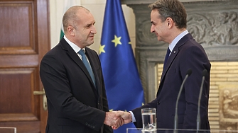 Българският държавен глава Румен Радев и министър председателят Кириакос Мицотакис проведоха