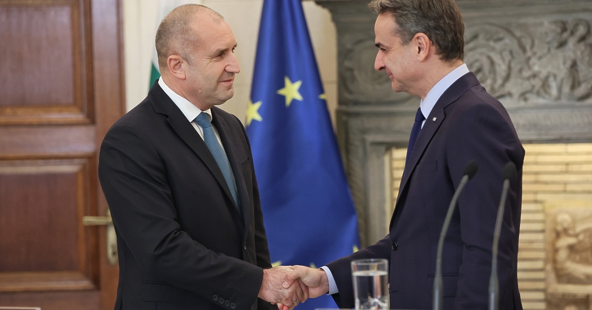 Българският държавен глава Румен Радев и министър-председателят Кириакос Мицотакис проведоха