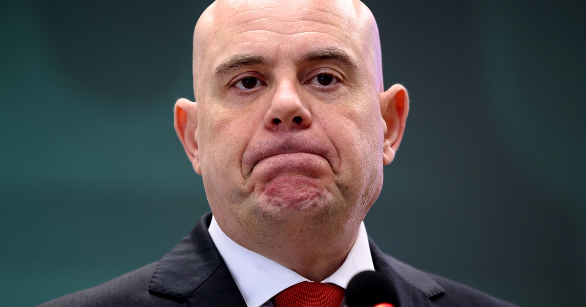 Главният прокурор Иван Гешев изпрати писма до служебния вицепремиер и