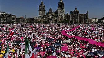 Хиляди демонстранти се събраха на протести в Мексико в неделя