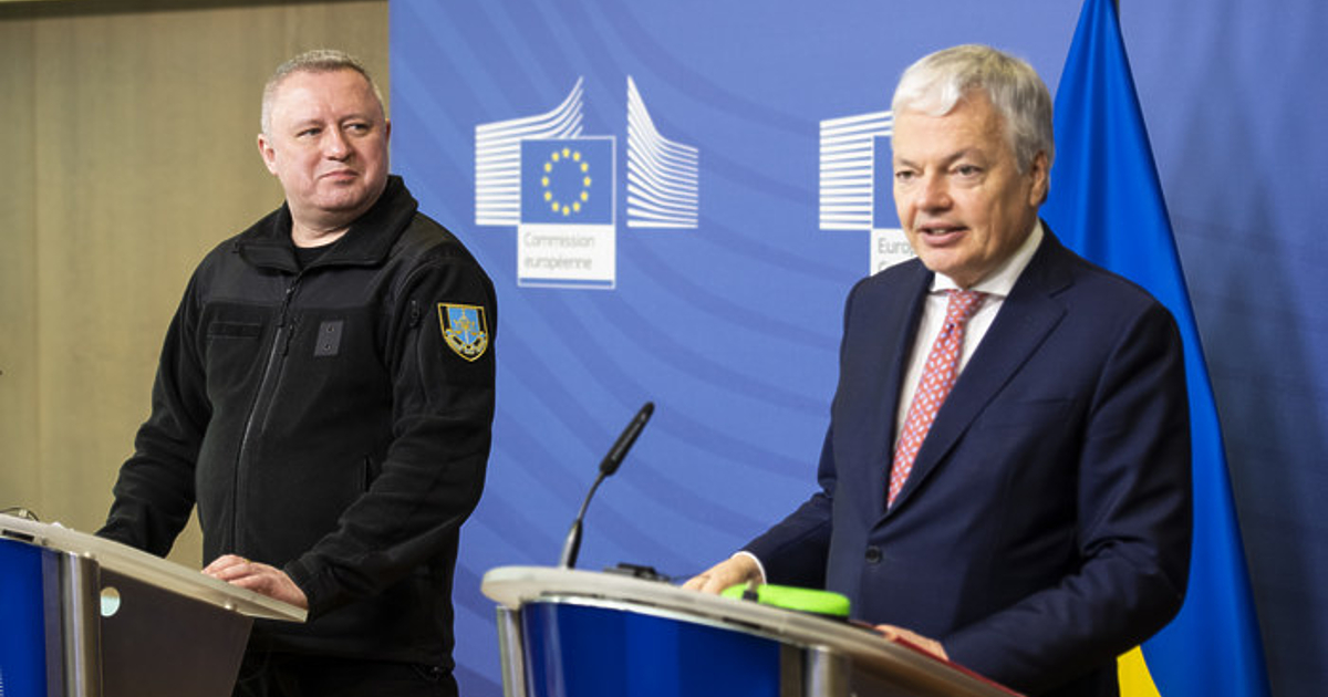 През юли ще заработи международният център с централа в Хага,