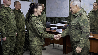 Руският министър на отбраната Сергей Шойгу инспектира руски сили разположени