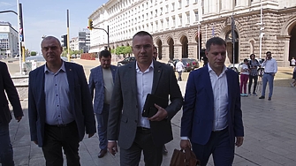 Още преди официално да са започнали разговорите между ВМРО и
