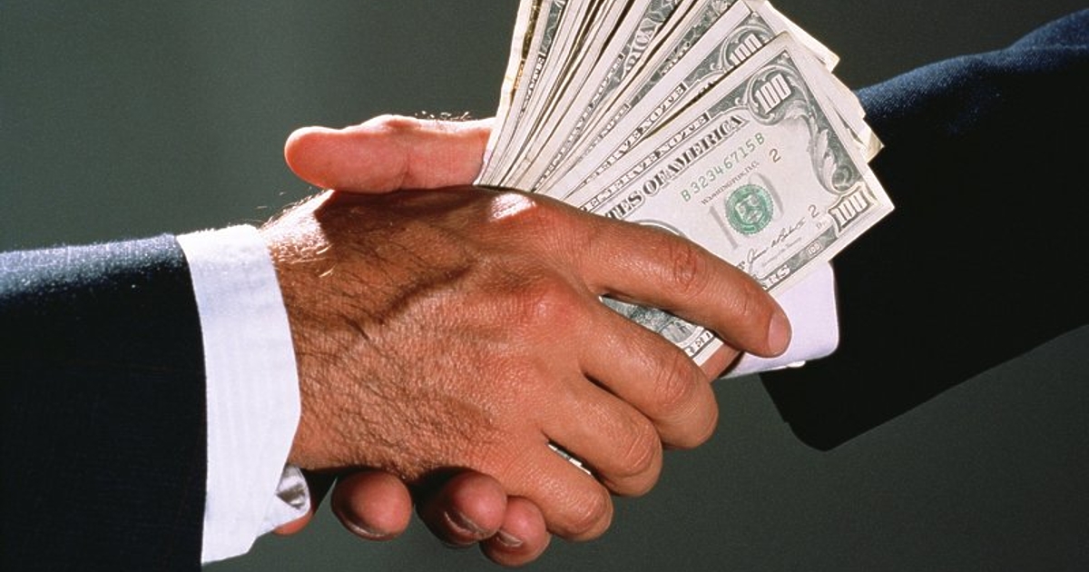 Характерно у нас е, че корупцията живее най-добре по високите