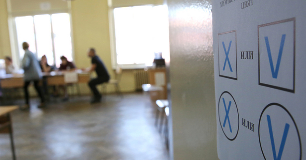 При преброяване на гласовете от вота и съставяне на протокола