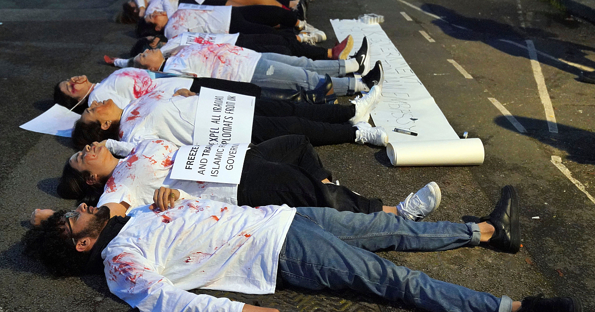 В Иран деца и младежи, задържани при антиправителствените протести, са