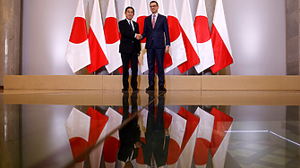 Японският премиер Фумио Кишида днес обеща да предостави на Полша