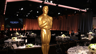 В Украйна Оскар ът спечелен от филма Навални сред чиито автори е