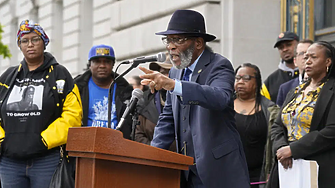 По 5 милиона долара на пълнолетен афроамериканец  премахване на всички лични