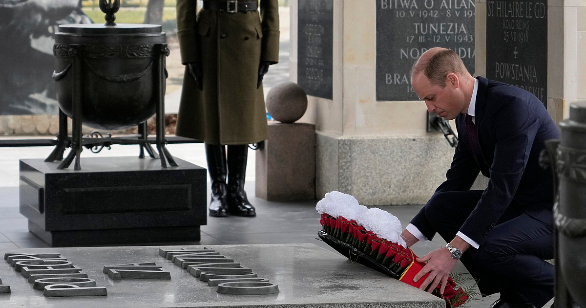 Принц Уилям почете днес паметта на полските войници, загинали в