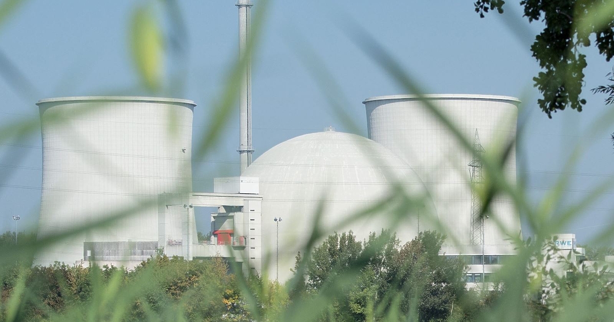 В събота Германия спира последните си три атомни централи и