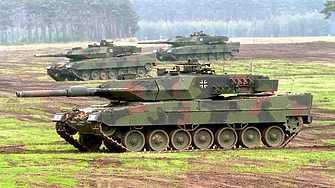 През уикенда в Украйна пристигнаха до 21 германски танка Leopard