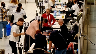 Хаос и разруха Така президентът Румен Радев обрисува веднъж наследството