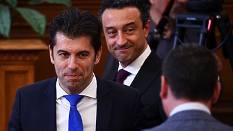 Стоим твърдо зад обещанията дадени на нашите избиратели Ако първият