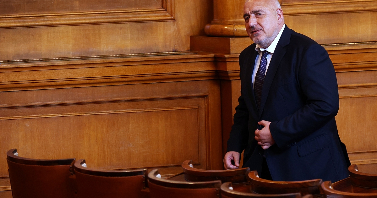 За спасителен вариант за редовно правителство заговори днес лидерът на