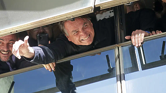 Бившият президент Жаир Болсонаро пристигна обратно в Бразилия в четвъртък