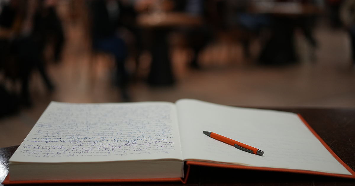 Има кой, има как. Това е надписът върху корицата на