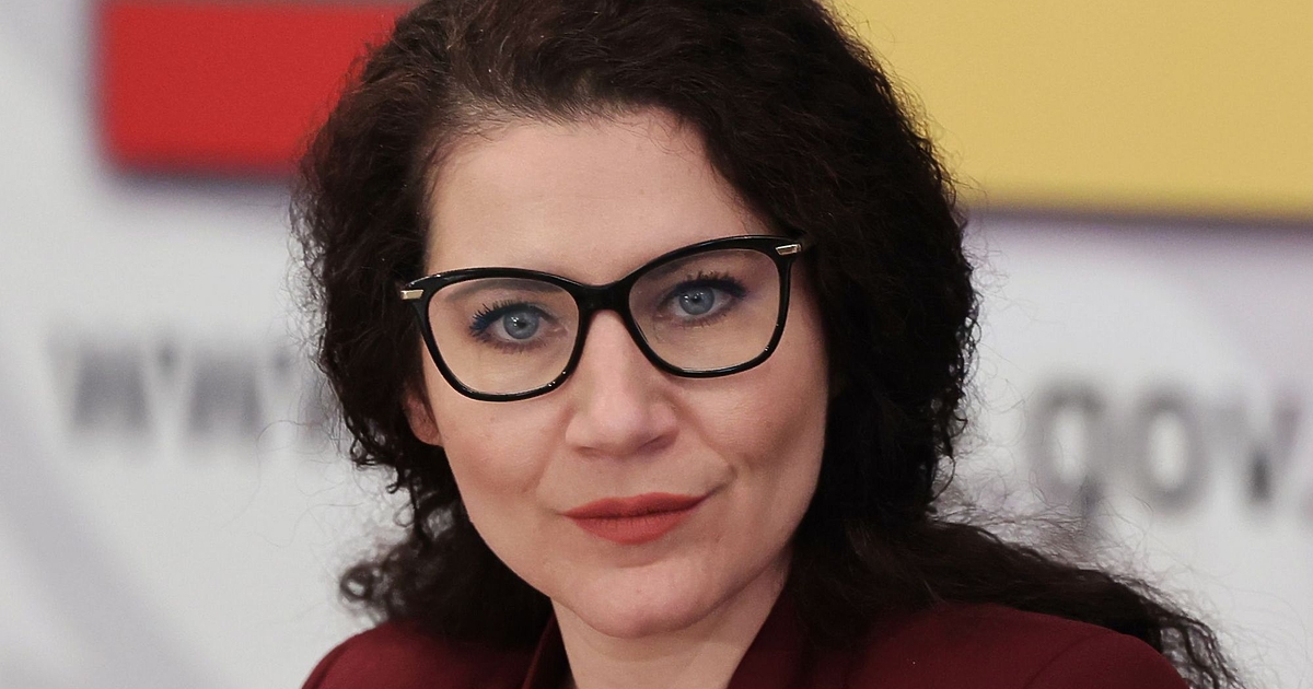 - Г-жо Константинова, социологическите проучвания дни преди вота са категорични: