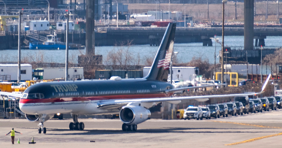 Макар да е изправен пред обвинения в престъпление, бившият американски