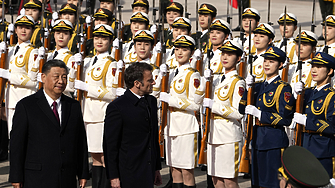 Френският президент Еманюел Макрон пристигна миналата сряда в Китай на