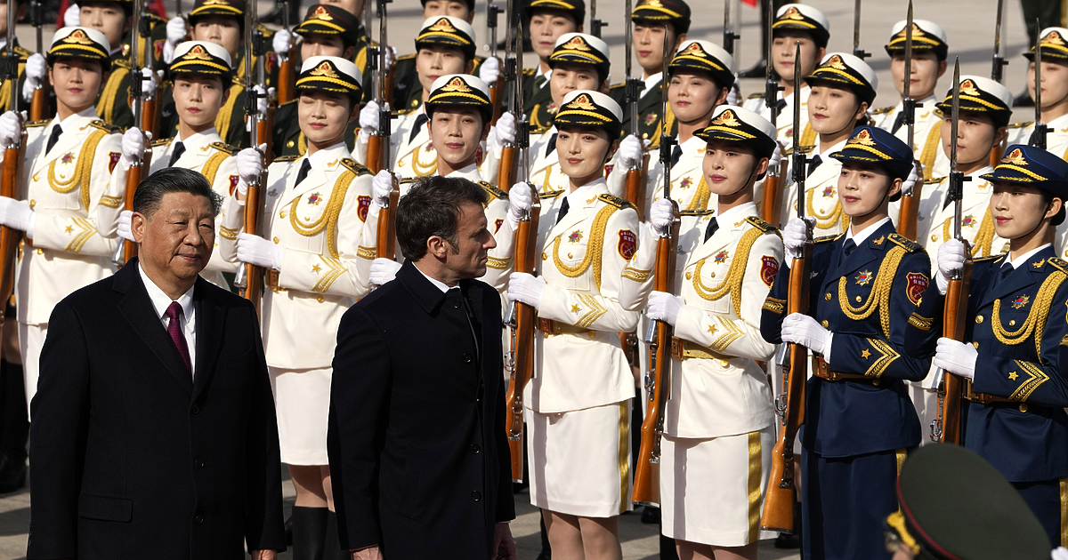 Френският президент Еманюел Макрон пристигна миналата сряда в Китай на