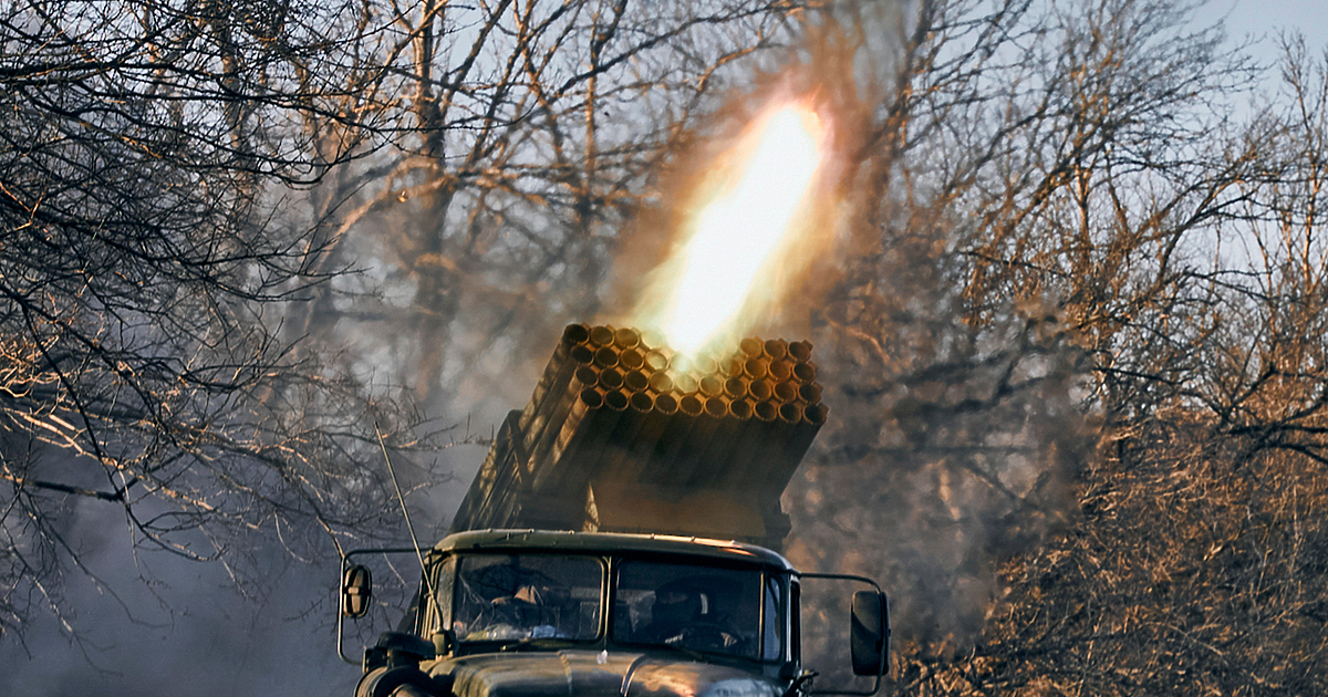 Руснаците са на по-малко от километър от центъра на Бахмут.Това