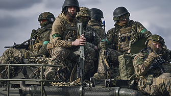 Украйна подготвя 40 000 военнослужещи в осем бригади за контранастъпление