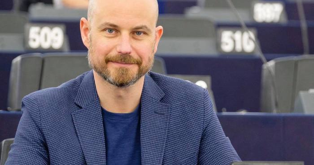 ЕС да преосмисли размера на паричната помощ за Сърбия, ако