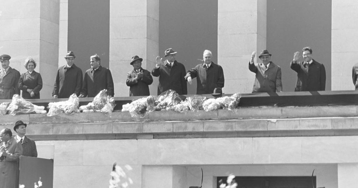 Проектът ни 100 въпроса за тоталитарната държава“ е ориентиран директно към