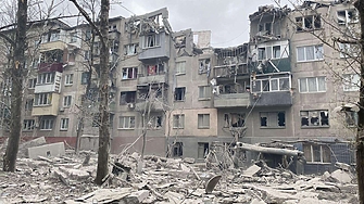 Руските окупационни войски обстрелваха масирано Славянск Донецка област като в
