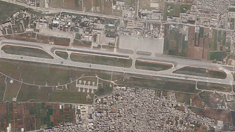 Израелско ракетно нападение извади снощи от строя международното летище в