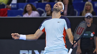 Григор Димитров е станал жертва на грабеж в Барселона съобщават