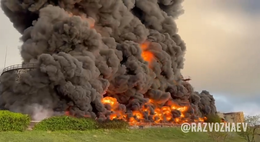 Атака от дронове по петролна база в Севастопол. Украйна: Това е подготовка за контранастъплението