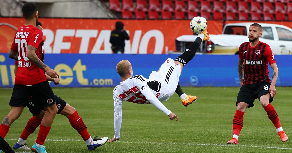 ЦСКА 1948 взе добър аванс в първия полуфинал за Купата