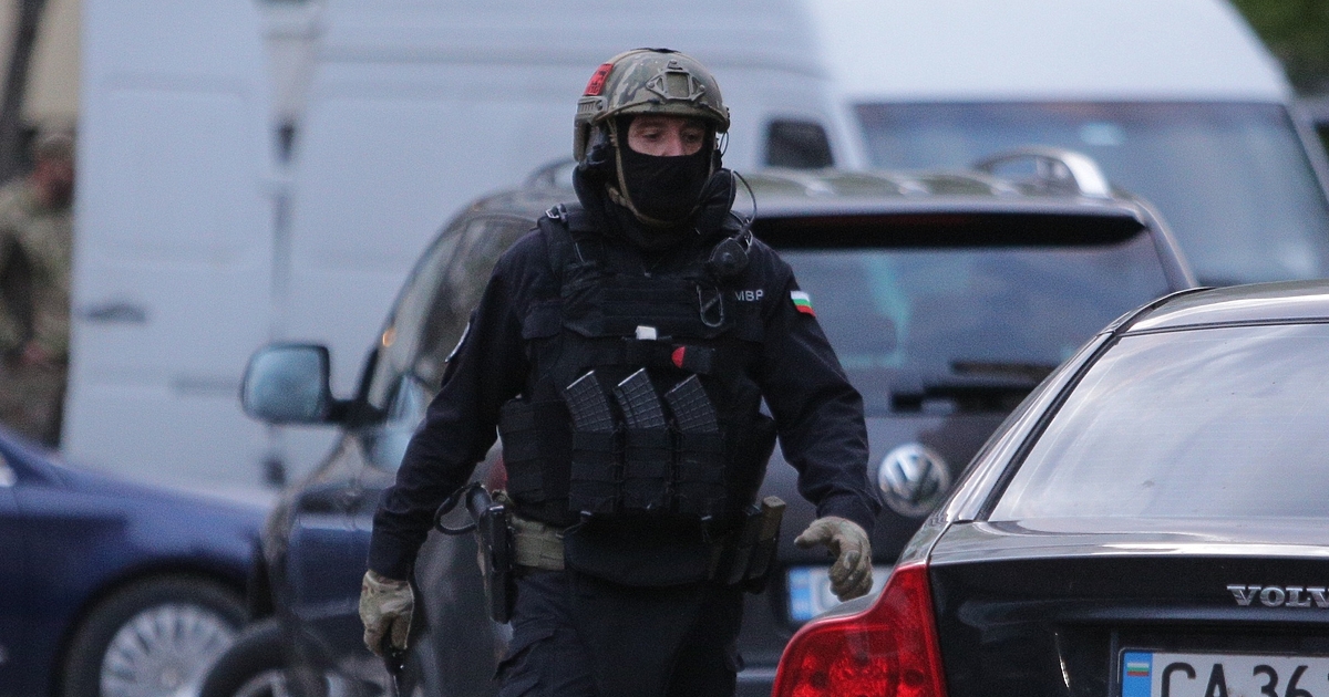 Задържаният вчера мъж след тежка обсада от спецчасти в столичния