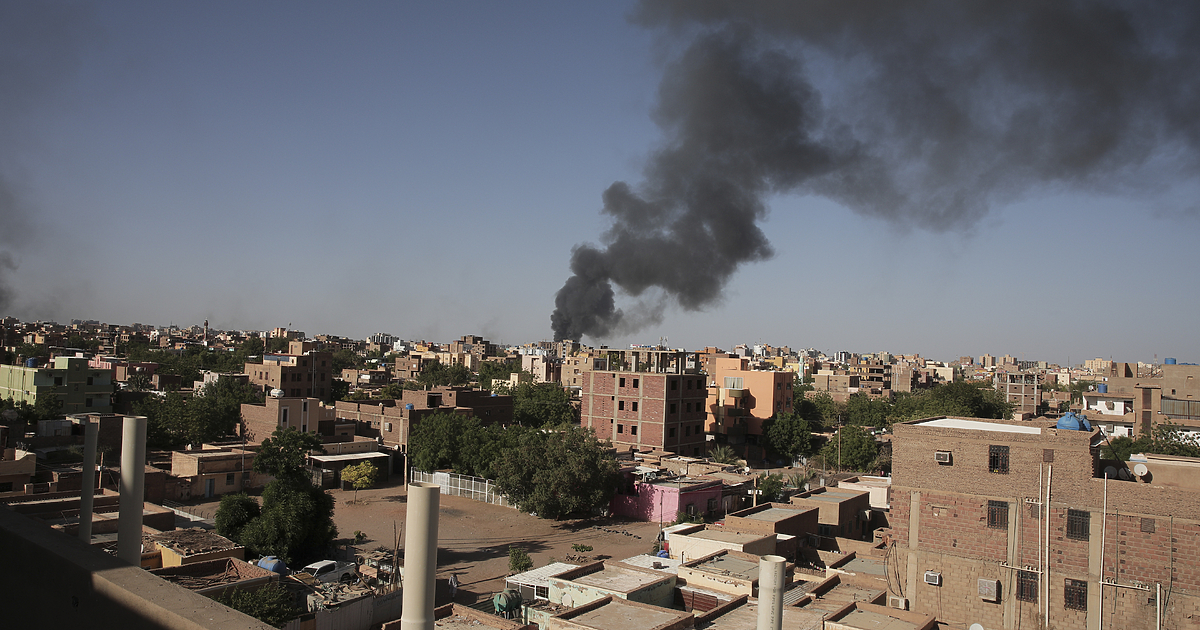 Тежки въоръжени сблъсъци между армията и паравоенна групировка със стотици