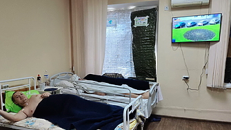 Анна Гин е журналистка и писателка живее в украинския град Харкив Тя