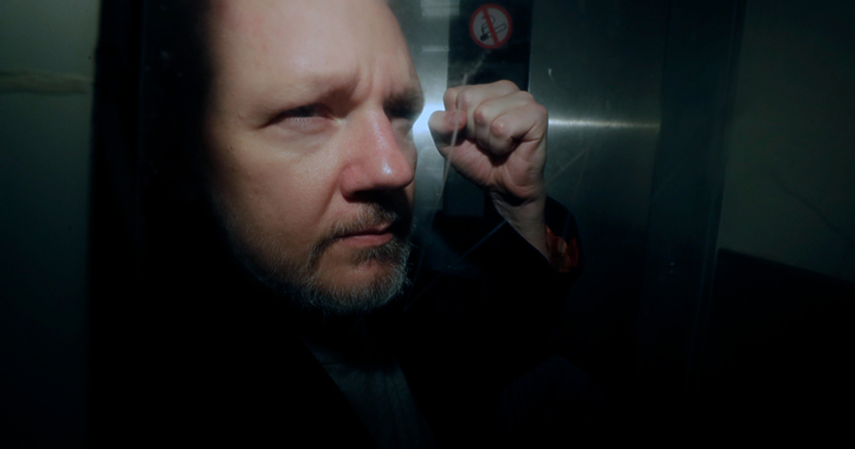 Основателят на сайта Уикилийкс Джулиан Асанж изпрати писмо до Чарлз