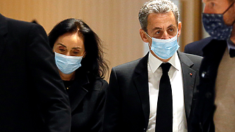 Бившият президент Никола Саркози влиза в затвора за подкуп на главен прокурор