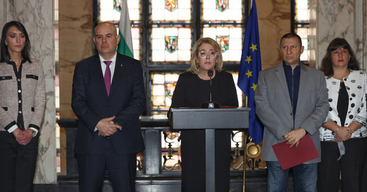 Главният прокурор Иван Гешев е събрал всичките си заместници, съобщава