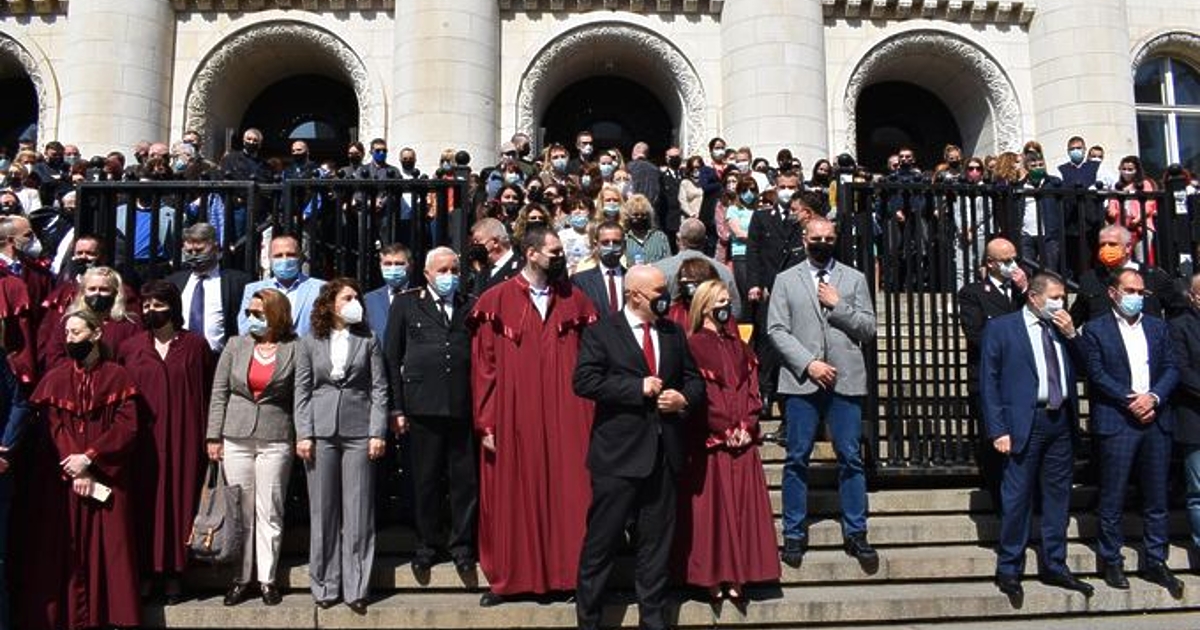 За периода от 2018 г. срещу Иван Стоименов Гешев в