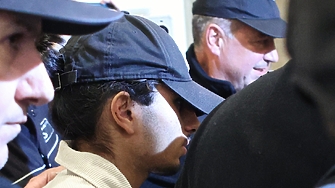 Истиска жива верига от 7 служители на ГД Охрана към