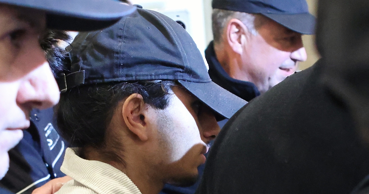 Истиска жива верига от 7 служители на ГД Охрана, към