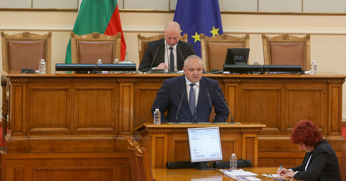 Втори ден в парламента една от основните теми е изслушване