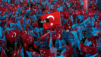 Тази неделя 100 години след създаването на Турската република турците