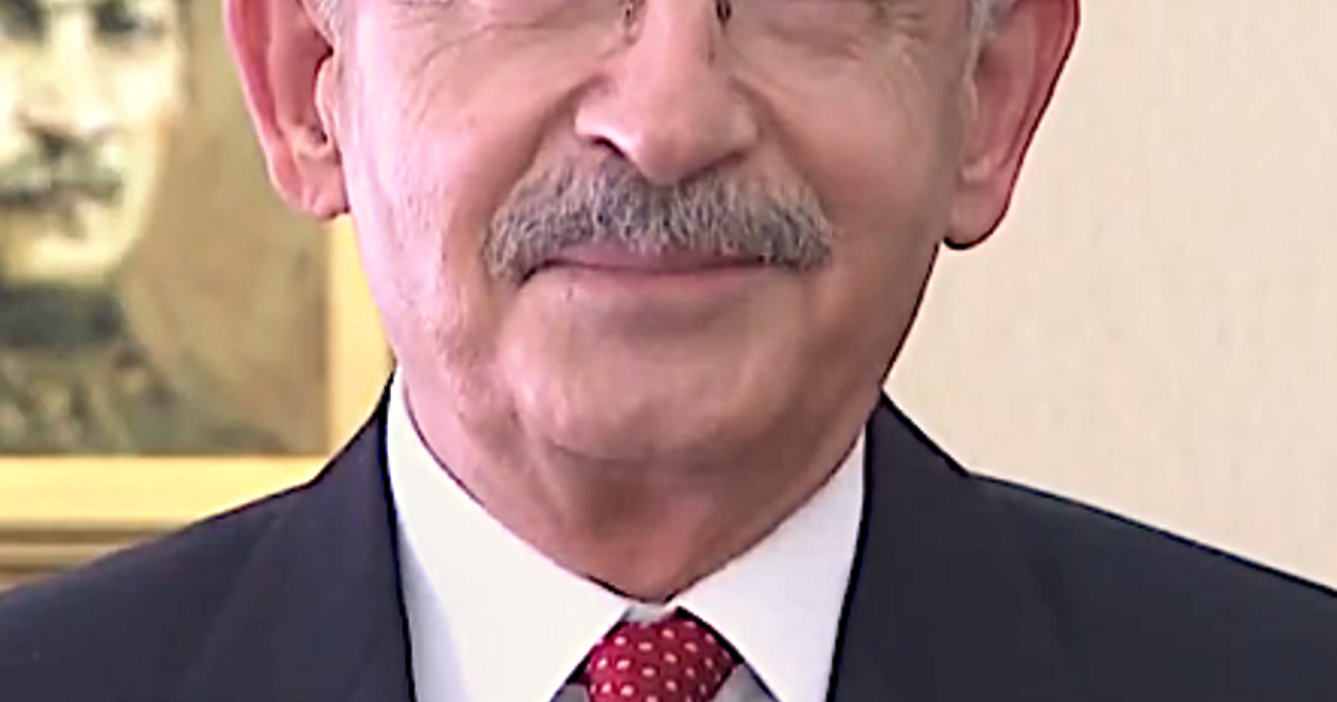 Кемал Кълъчдароглу е един вид анти Ердоган. Той почти не